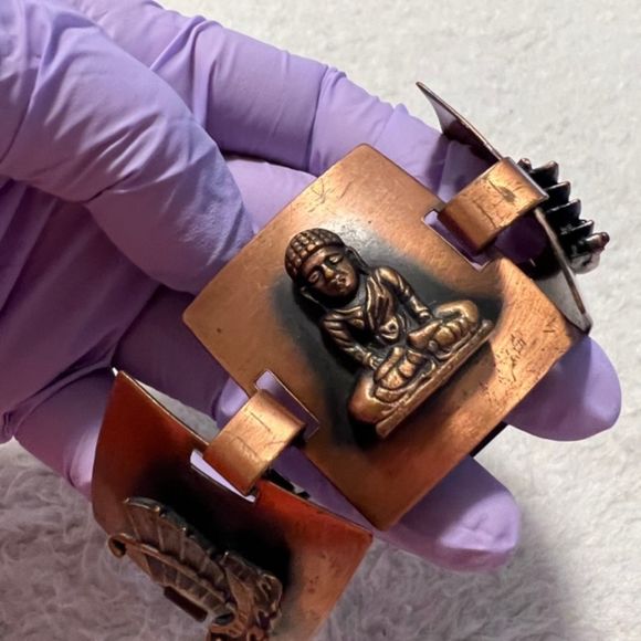 Vintage Copper Raised Asian Figures Linked Panel Bracelet - Picture 6 of 10